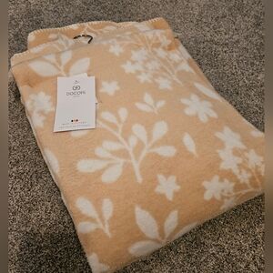 Cream & Tan Floral Pattern Luxurious Throw Blanket Made In Portugal